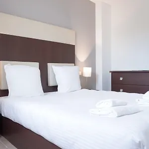 Comfort Six-fours Hotel