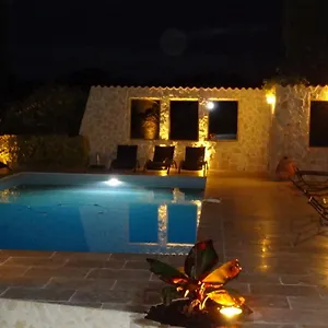 La Bastide De Font Clarette Bed & Breakfast